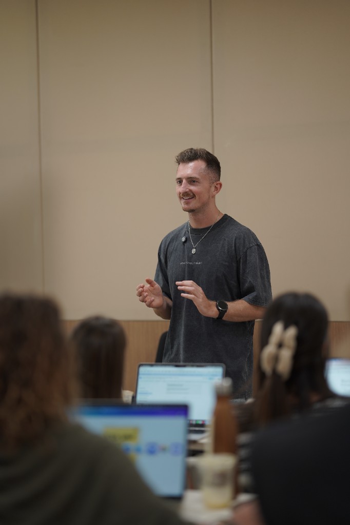 Hands-on AI teaching session