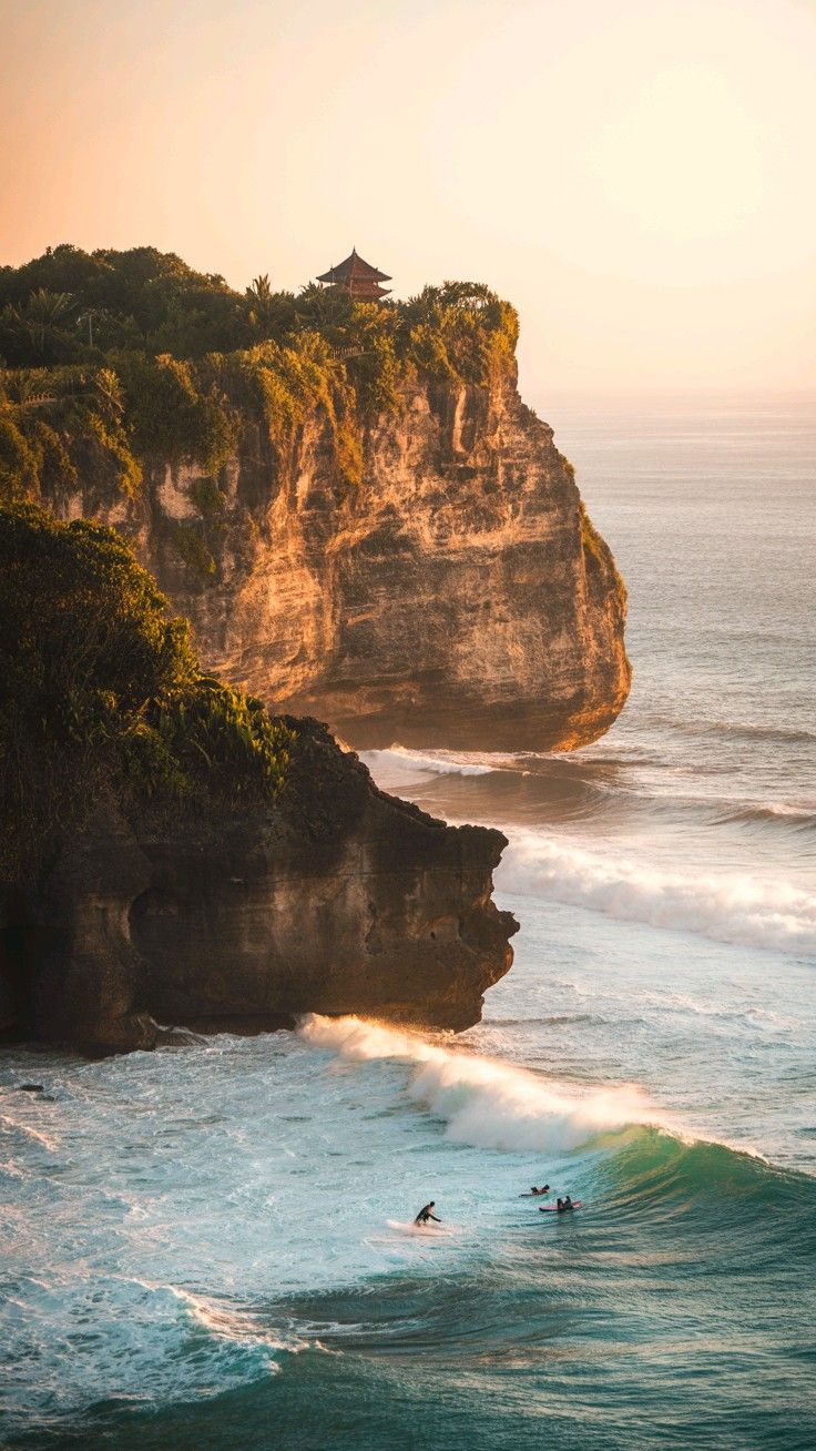 Surf and coastline in Bali